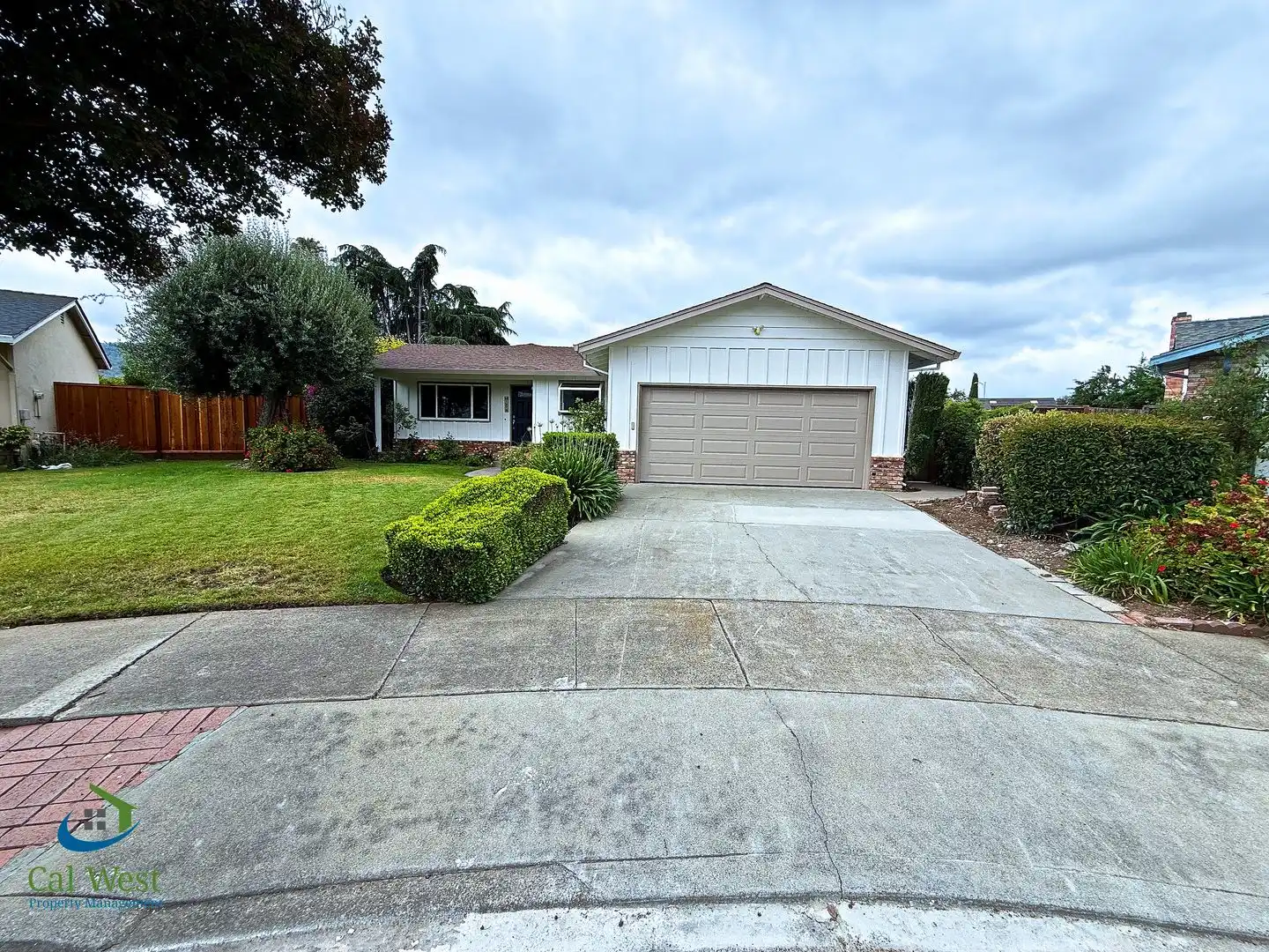 1370 Fernwood Ln Gilroy, CA 95020 photo 2
