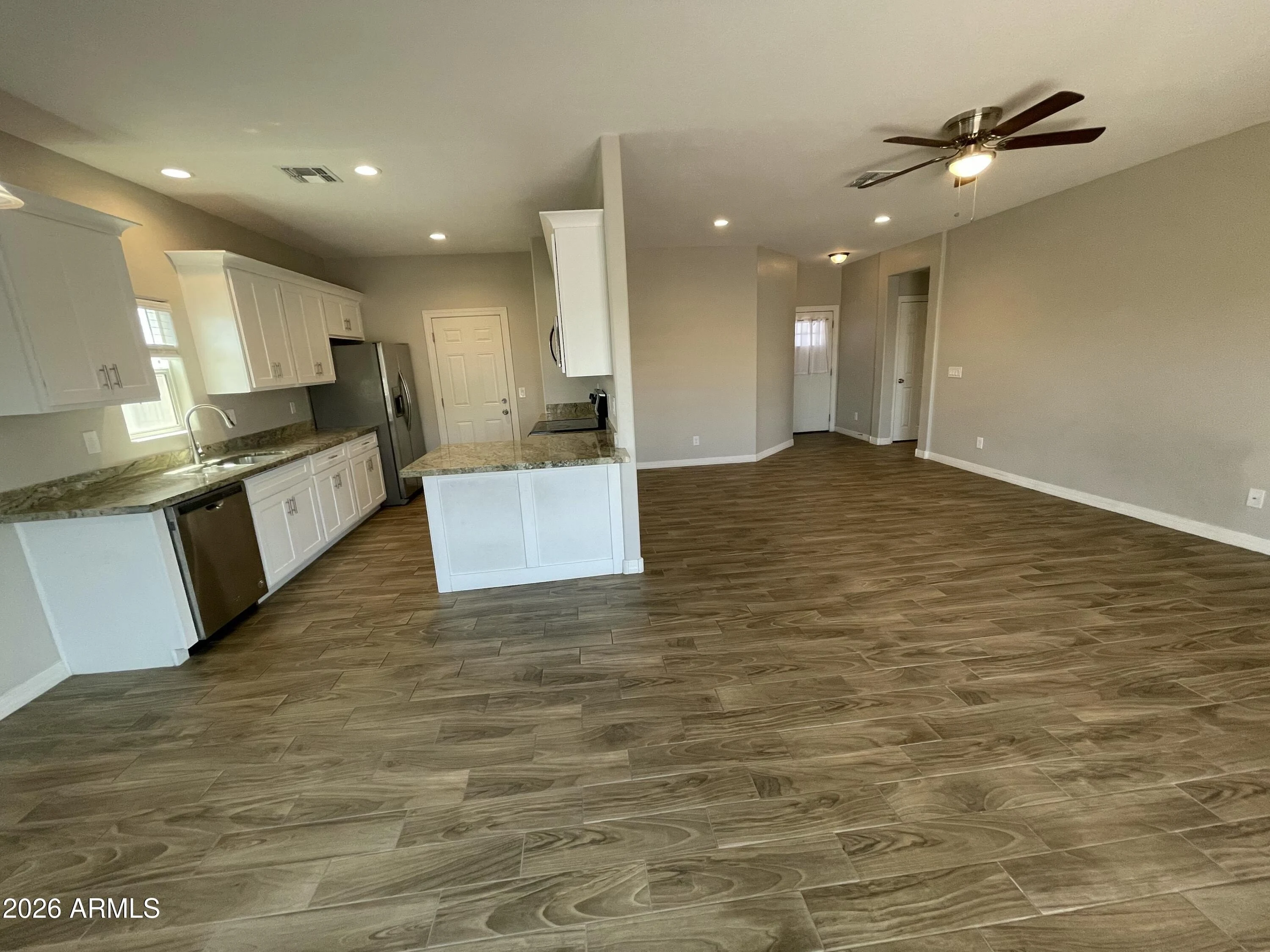 11176 Cambria Cir Arizona City, AZ 85123 photo 4