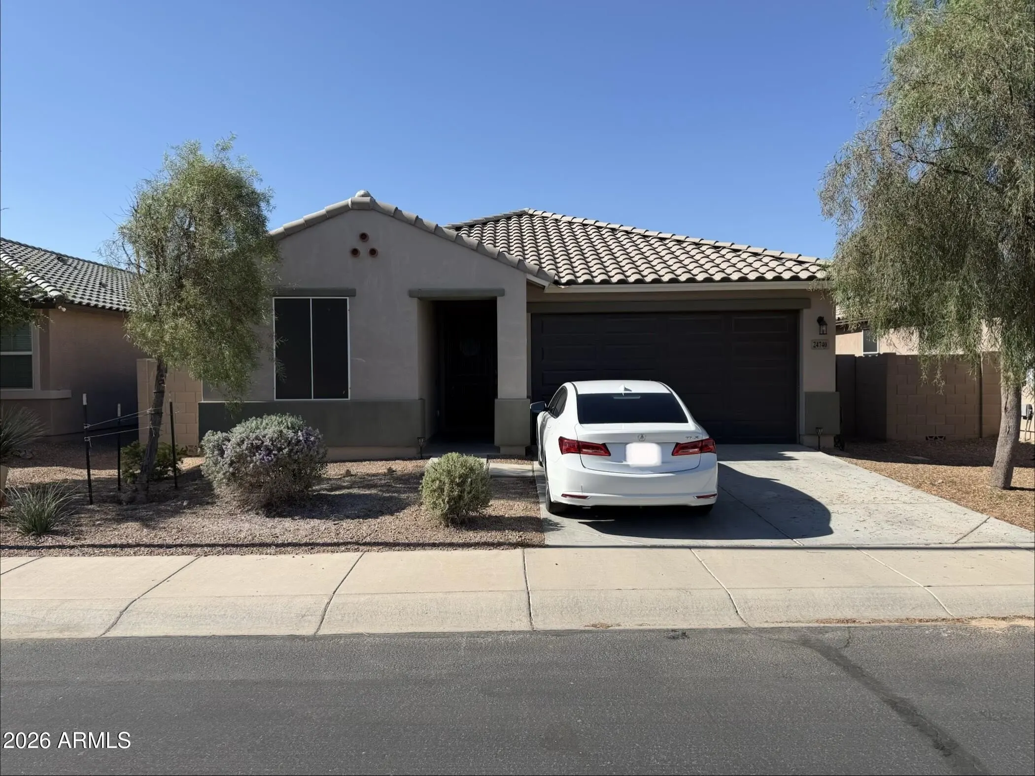24740 W Jessica Ln Buckeye, AZ 85326 photo 2