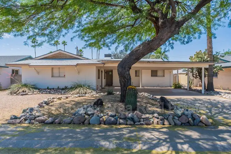 1001 E Campus Dr Tempe, AZ 85282 photo 2