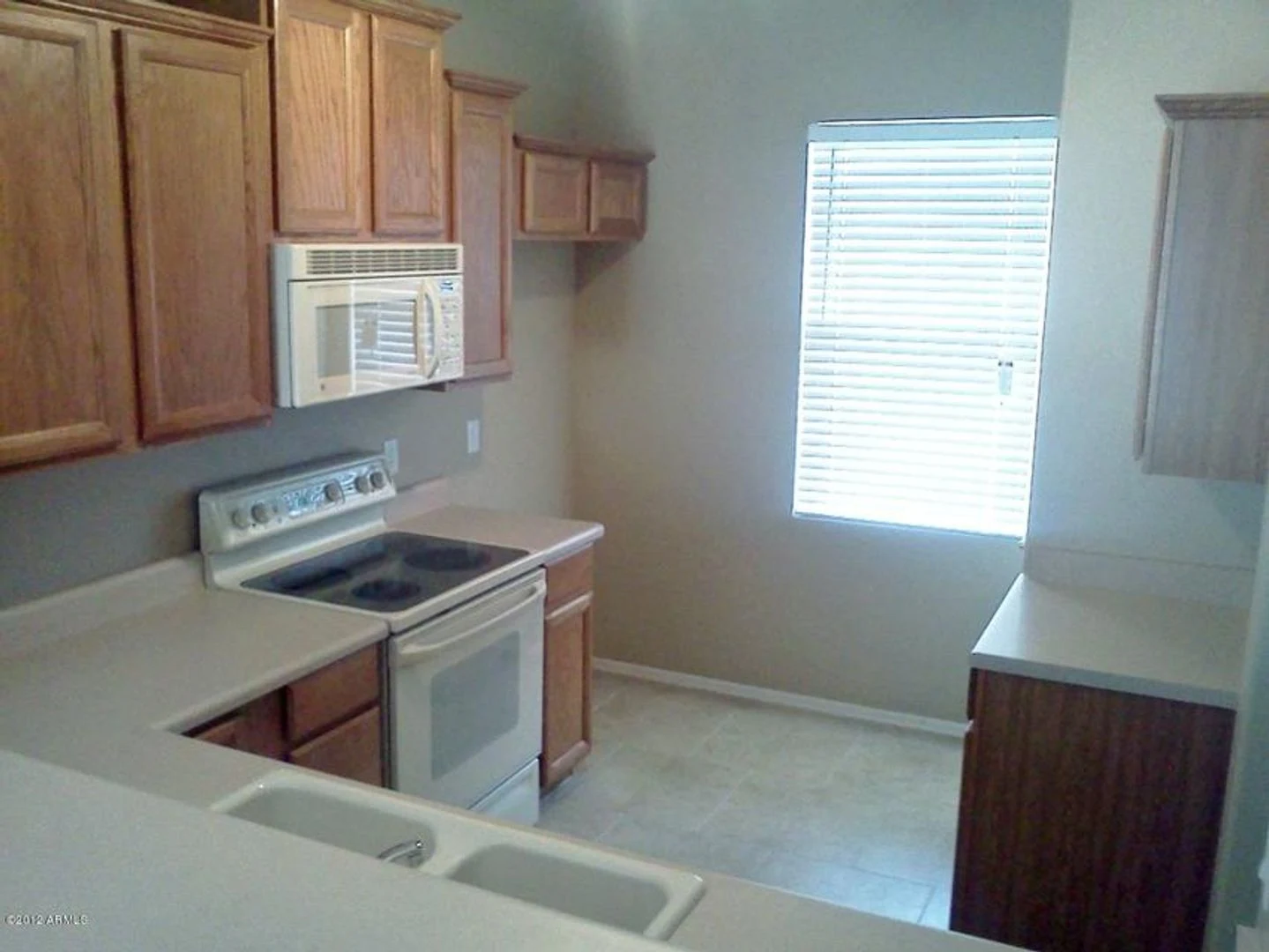 8749 E Knowles Ave Mesa, AZ 85209 photo 4