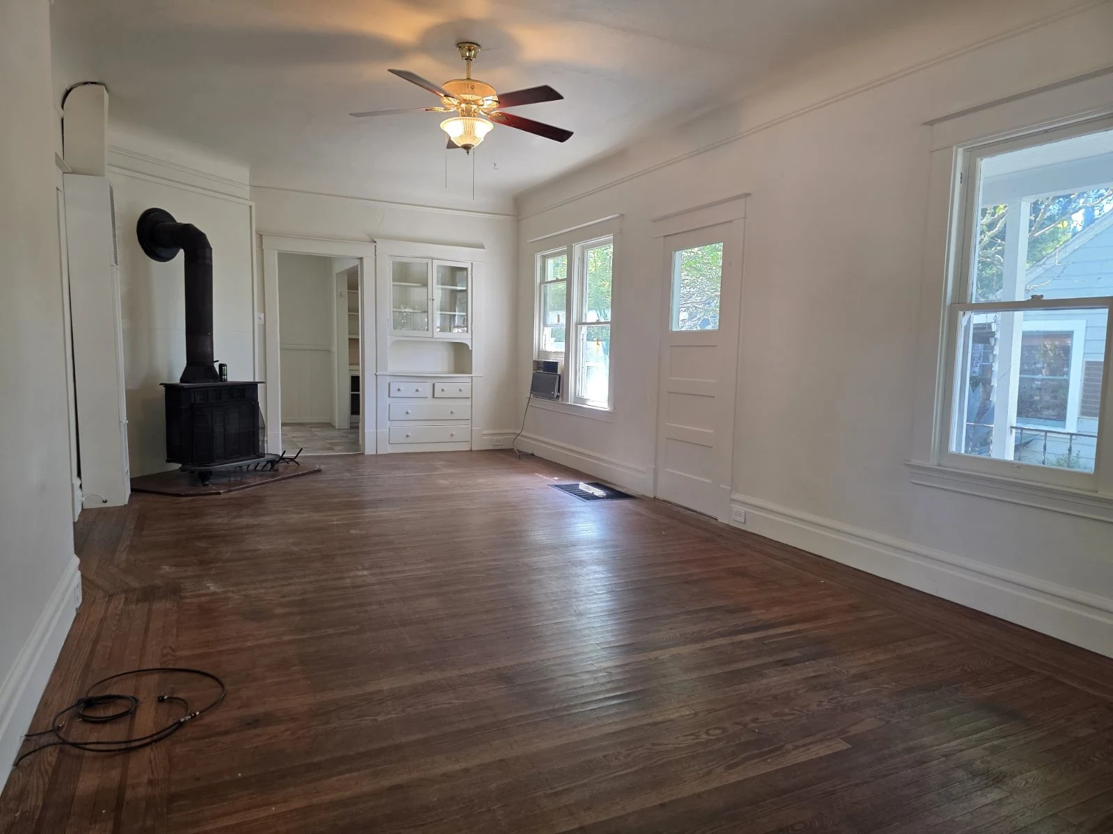 111 Junior Street - MH photo 5