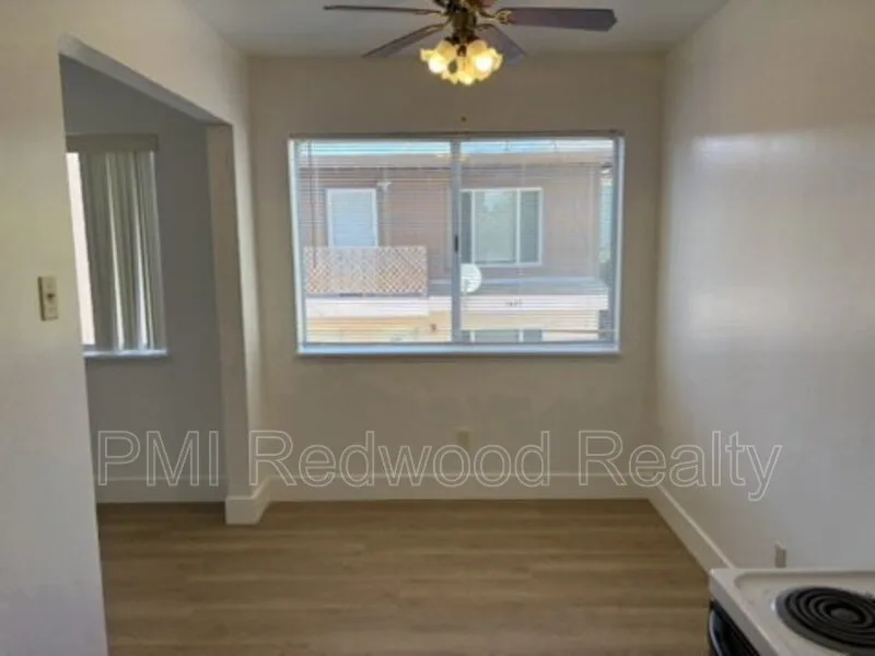 1643 62nd St unit 3 photo 4