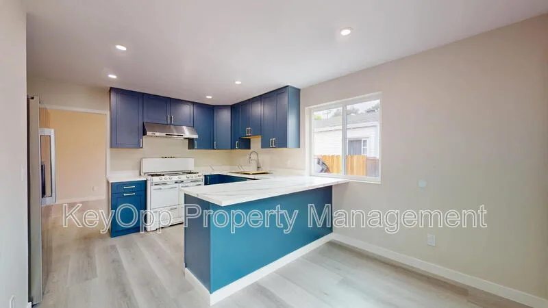 976 Masson Ave San Bruno, CA 94066 photo 5