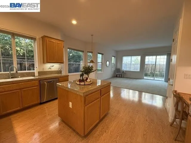 4404 Bangor Ct photo 4