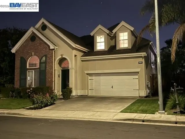 4404 Bangor Ct photo 2