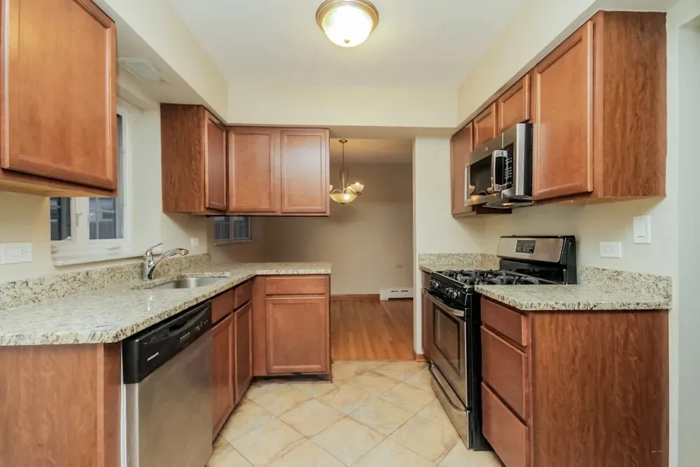 2041 East Radcliffe Drive photo 4