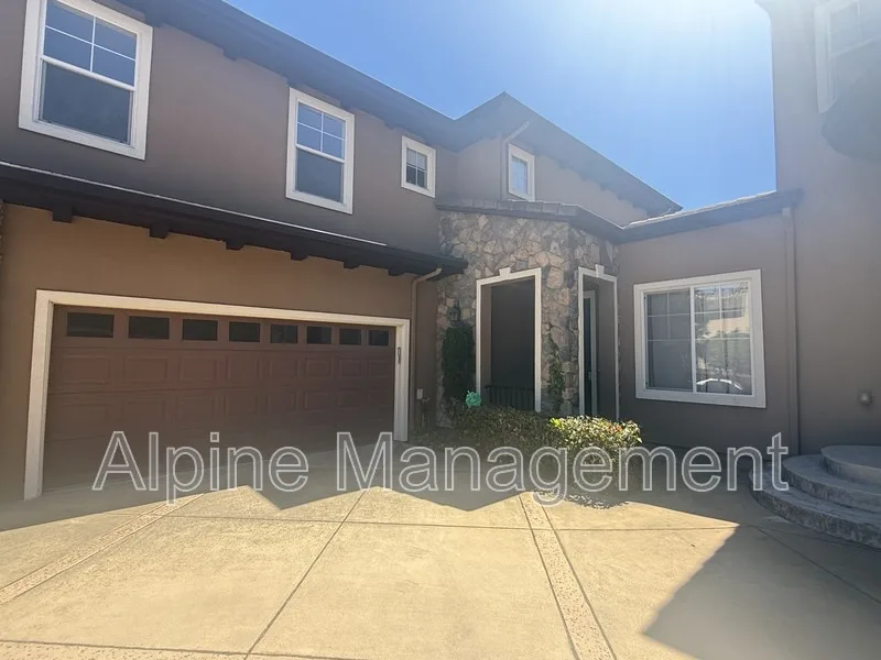 4373 Red Maple Way San Jose, CA 95138 photo 2