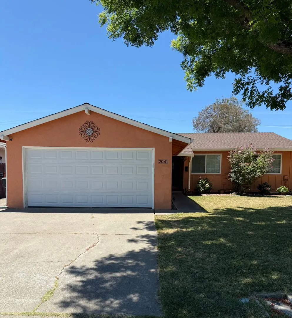 2041 Robin Dr Fairfield, CA 94533 photo 2