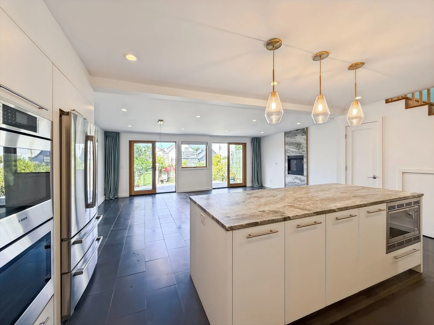 1251 40th Ave San Francisco, CA 94122 photo 3