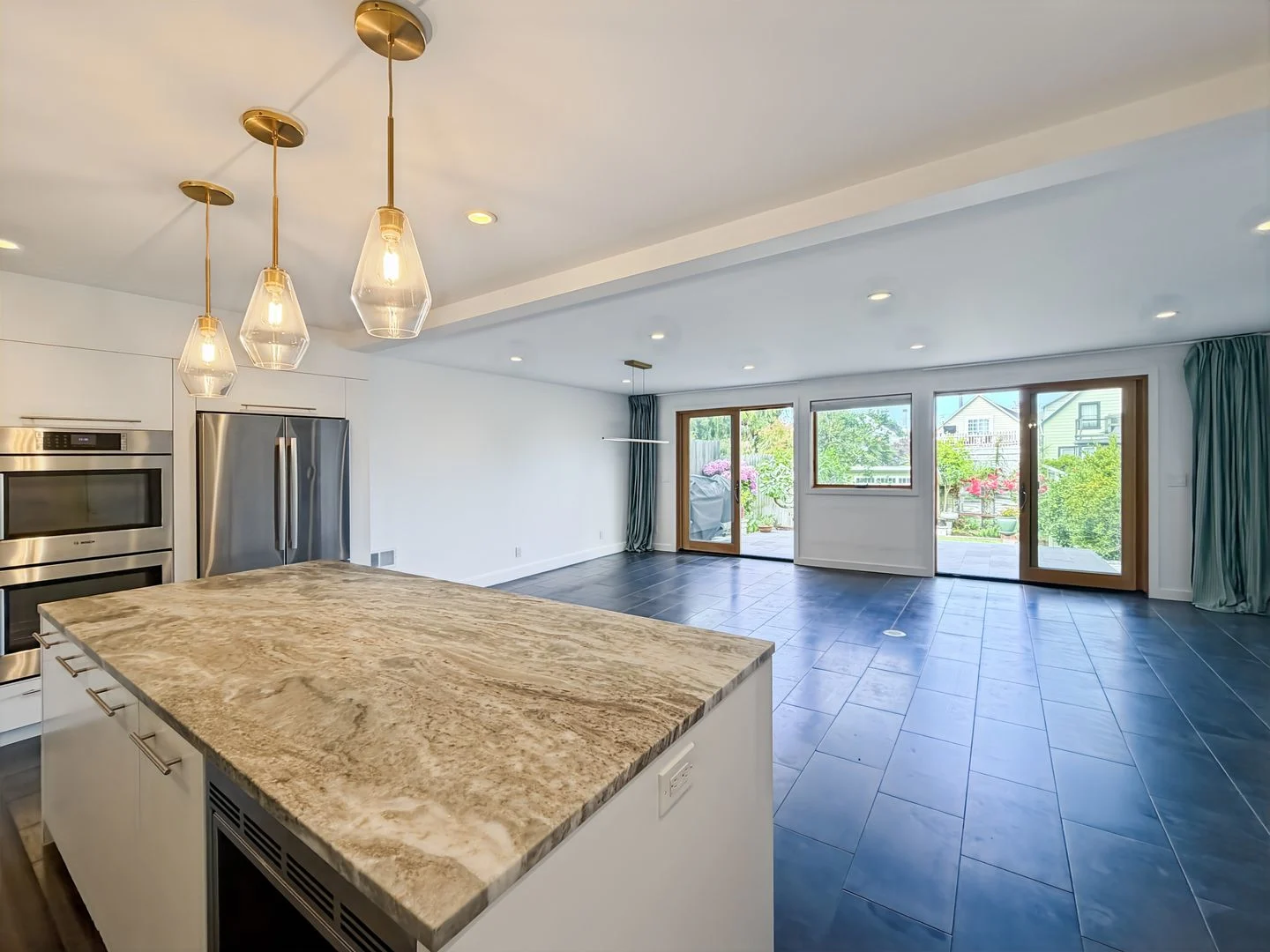 1251 40th Ave San Francisco, CA 94122 photo 5