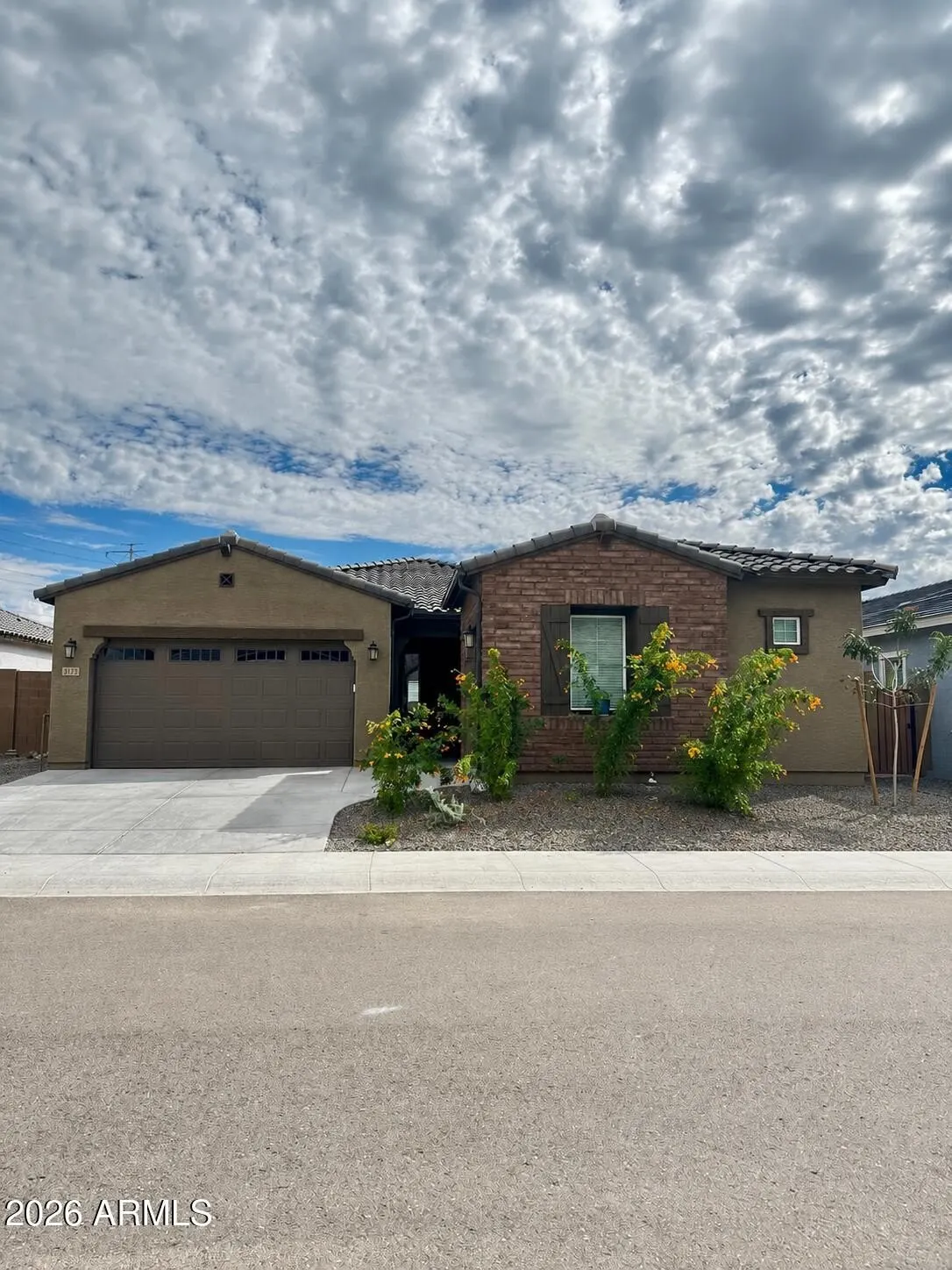 3173 W Peak View Rd Phoenix, AZ 85083 photo 2