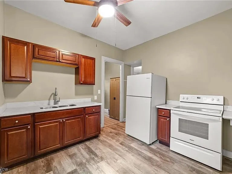 3815 South Mill Avenue photo 4