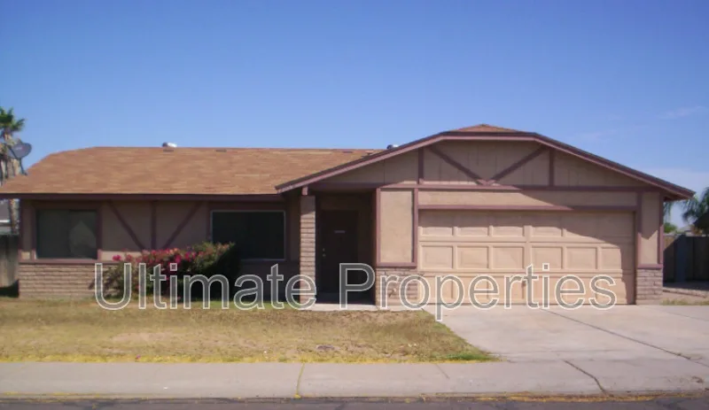 9538 W Echo Ln Peoria, AZ 85345 photo 2