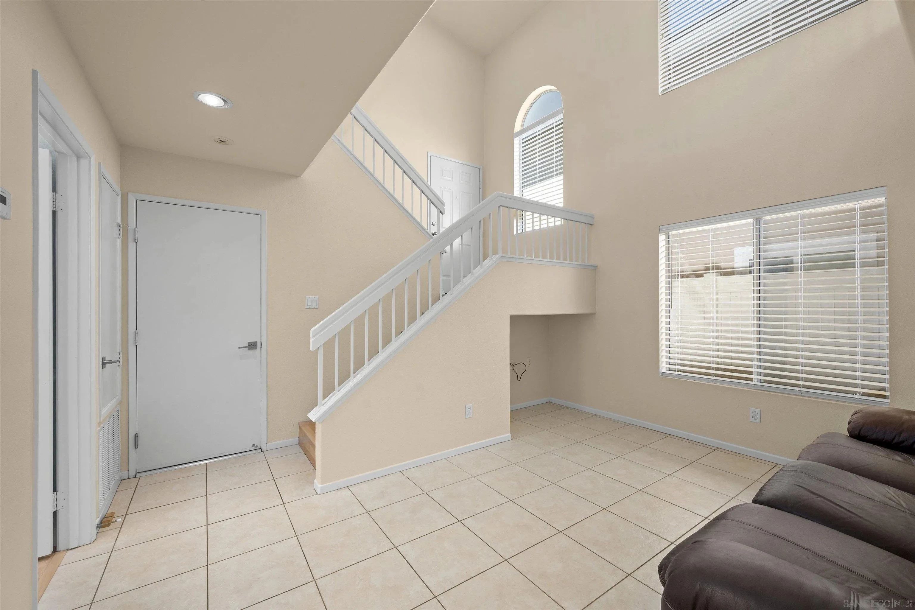 278 Brookview Ct photo 4