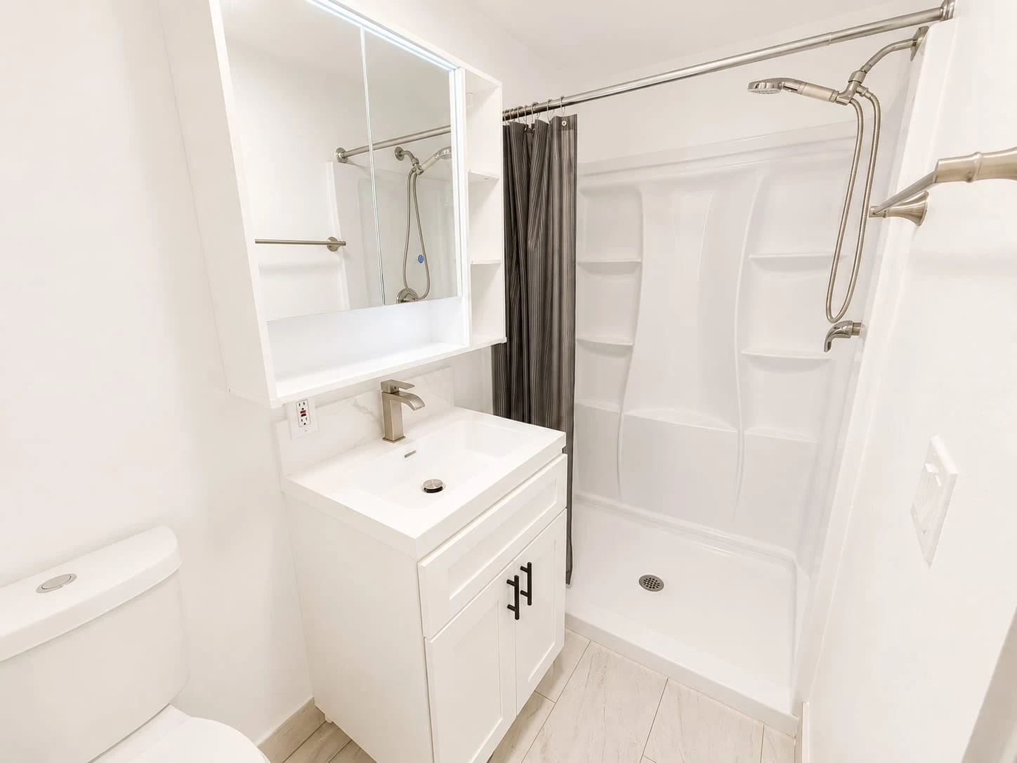 1BR/1BA Apartment on Oak St · Alameda photo 4