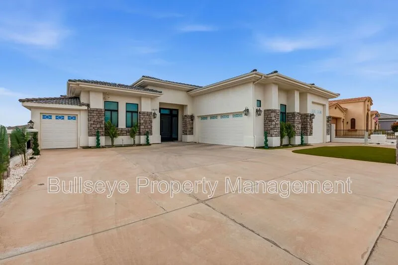 1527 E. Villa Maria Dr. photo 2
