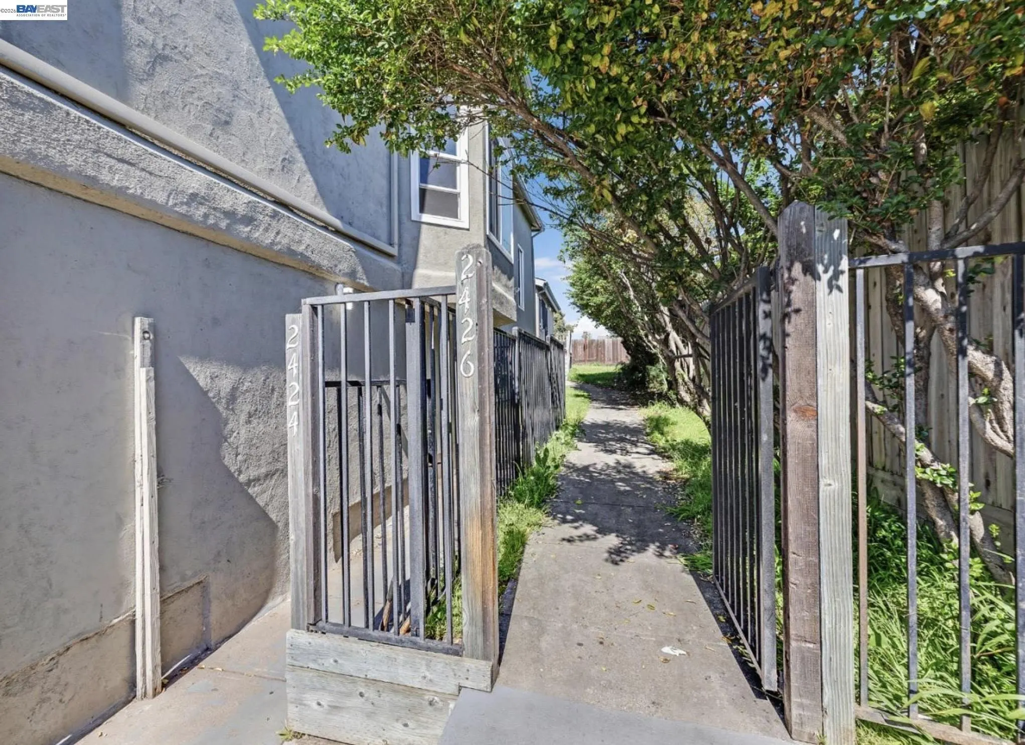 2424 E 24th St Oakland, CA 94601 photo 4