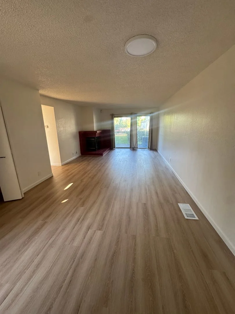 2BR/2BA Condo on Lancaster Ln · Pittsburg photo 4