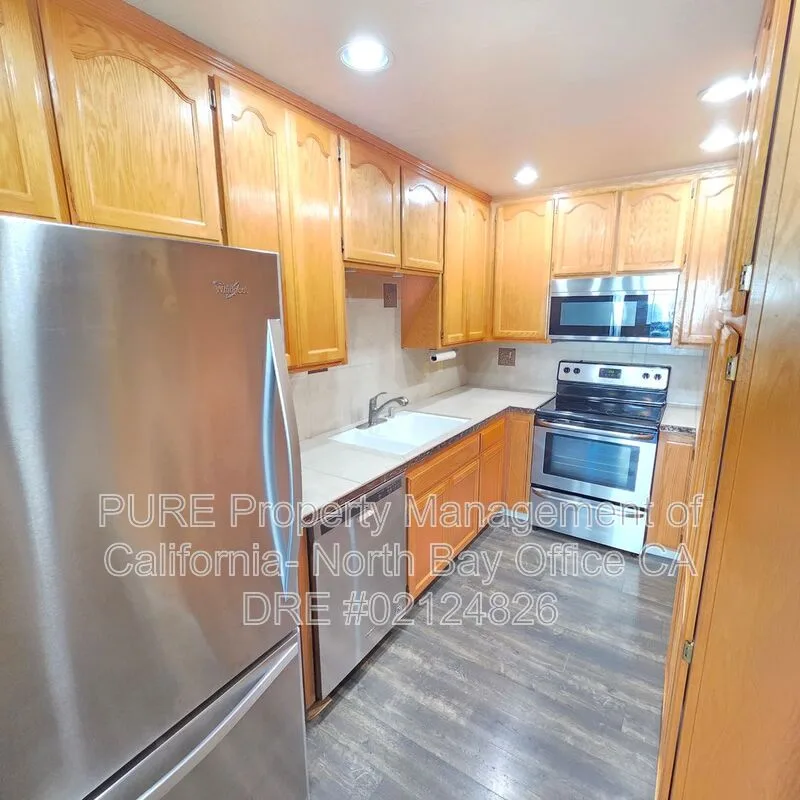 89 Francis Cir Rohnert Park, CA 94928 photo 5