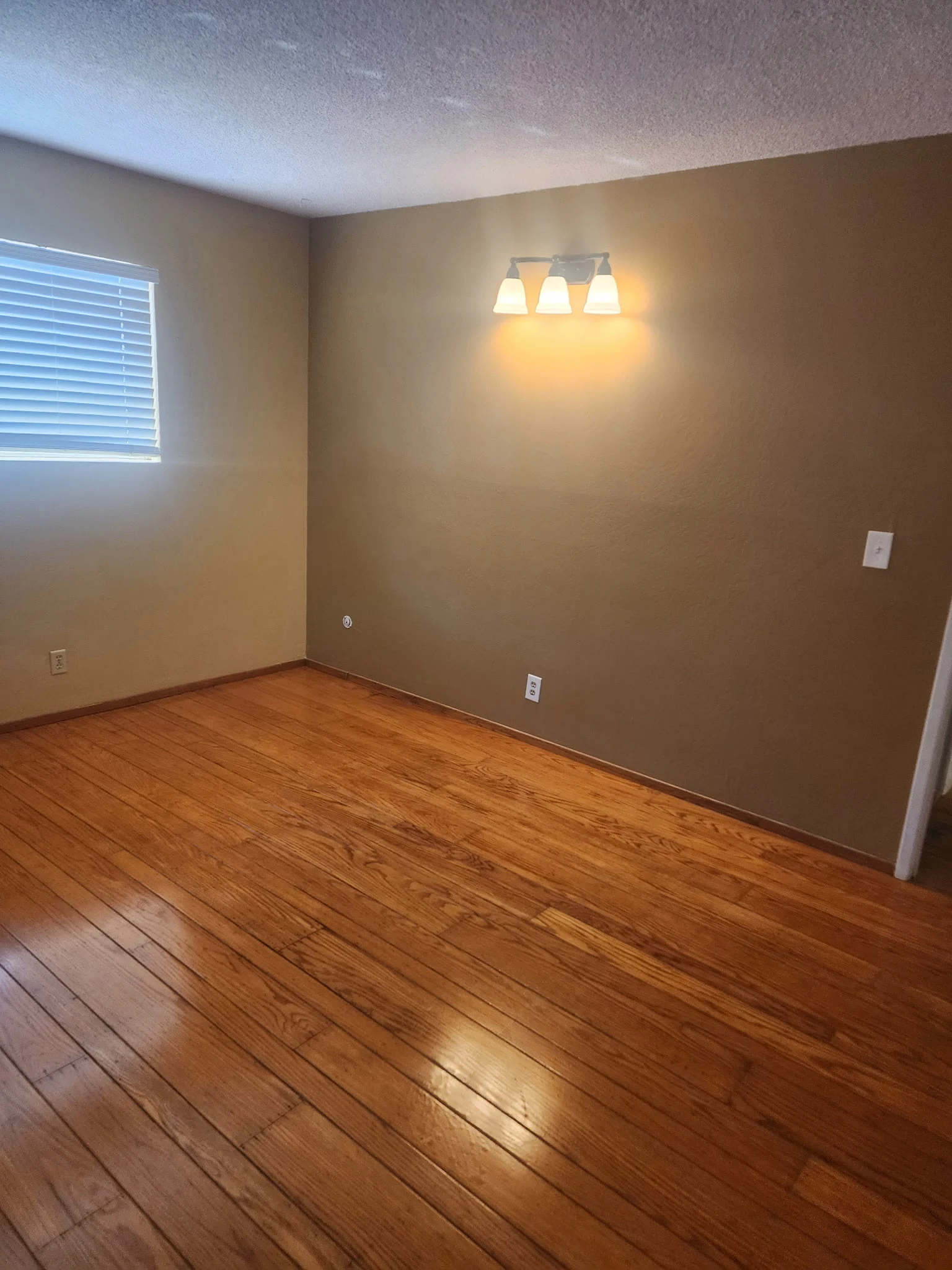 2872 Concord Blvd unit NA photo 2