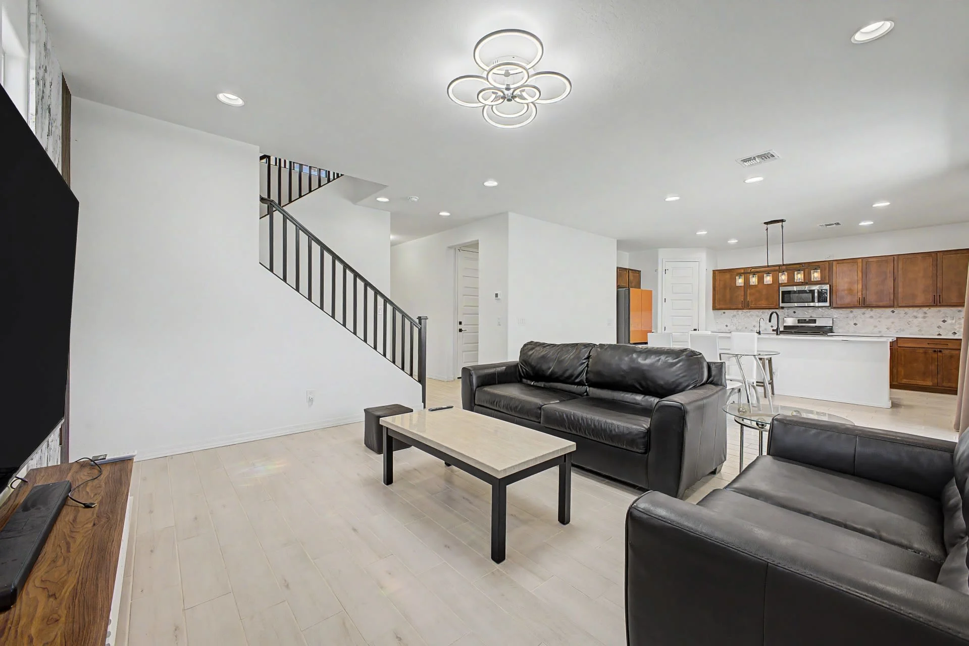 5737 West Getty Drive photo 5
