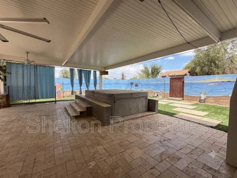2514 E Fairmount Ave Phoenix, AZ 85016 photo 2