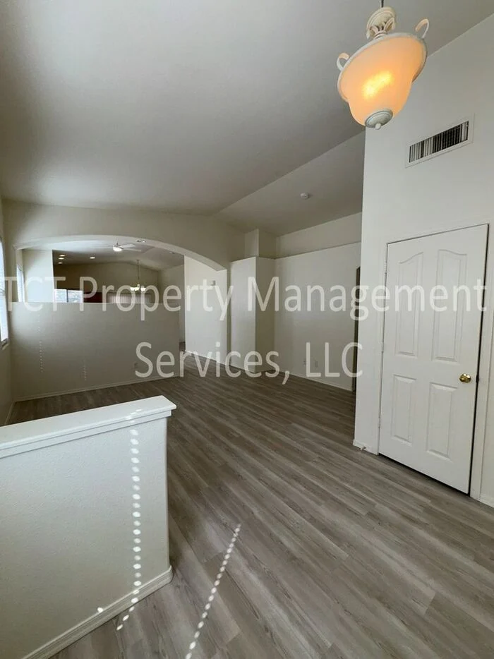 4399 S Maverick Ave Gilbert, AZ 85297 photo 4