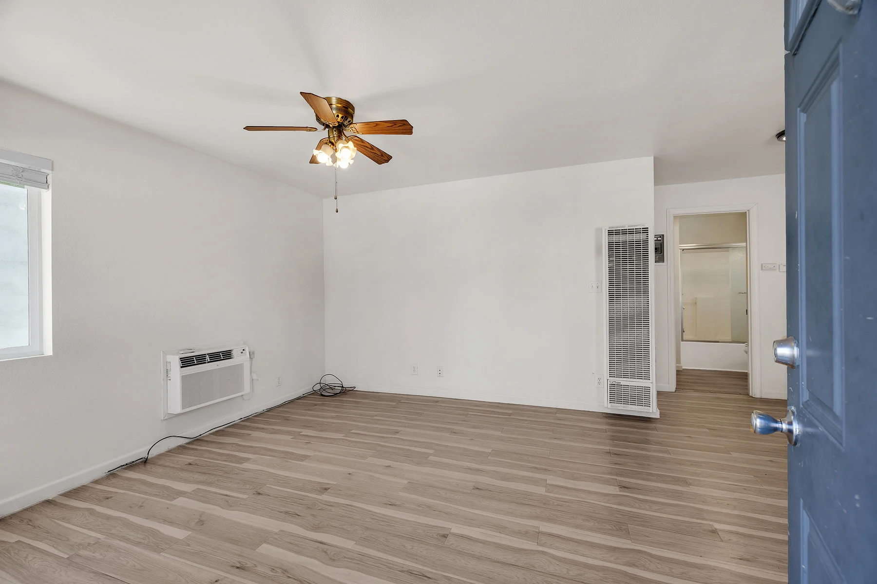 1BR/1BA Apartment on Vineyard Ave · Pleasanton photo 3