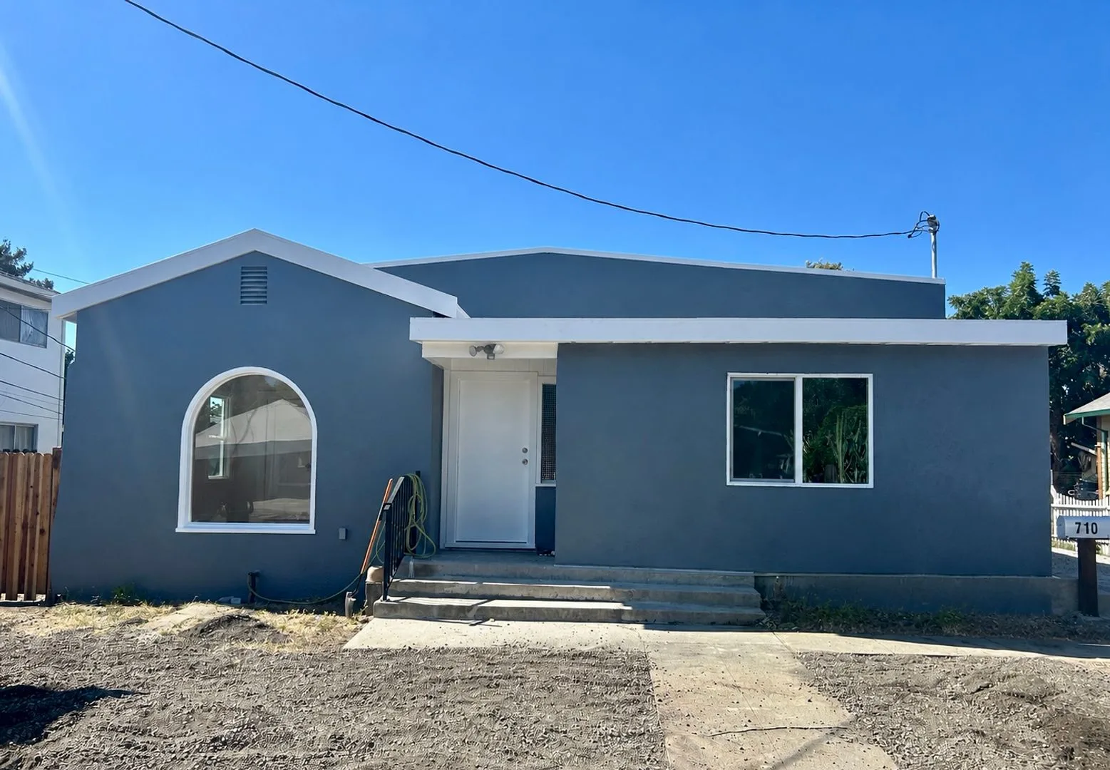 710 Grove Way Hayward, CA 94541 photo 2