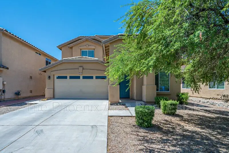 44299 W Oster Dr photo 2