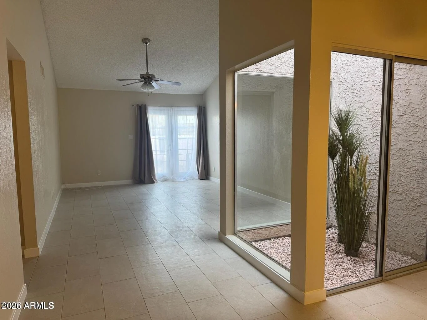 4766 W CARON Street photo 5