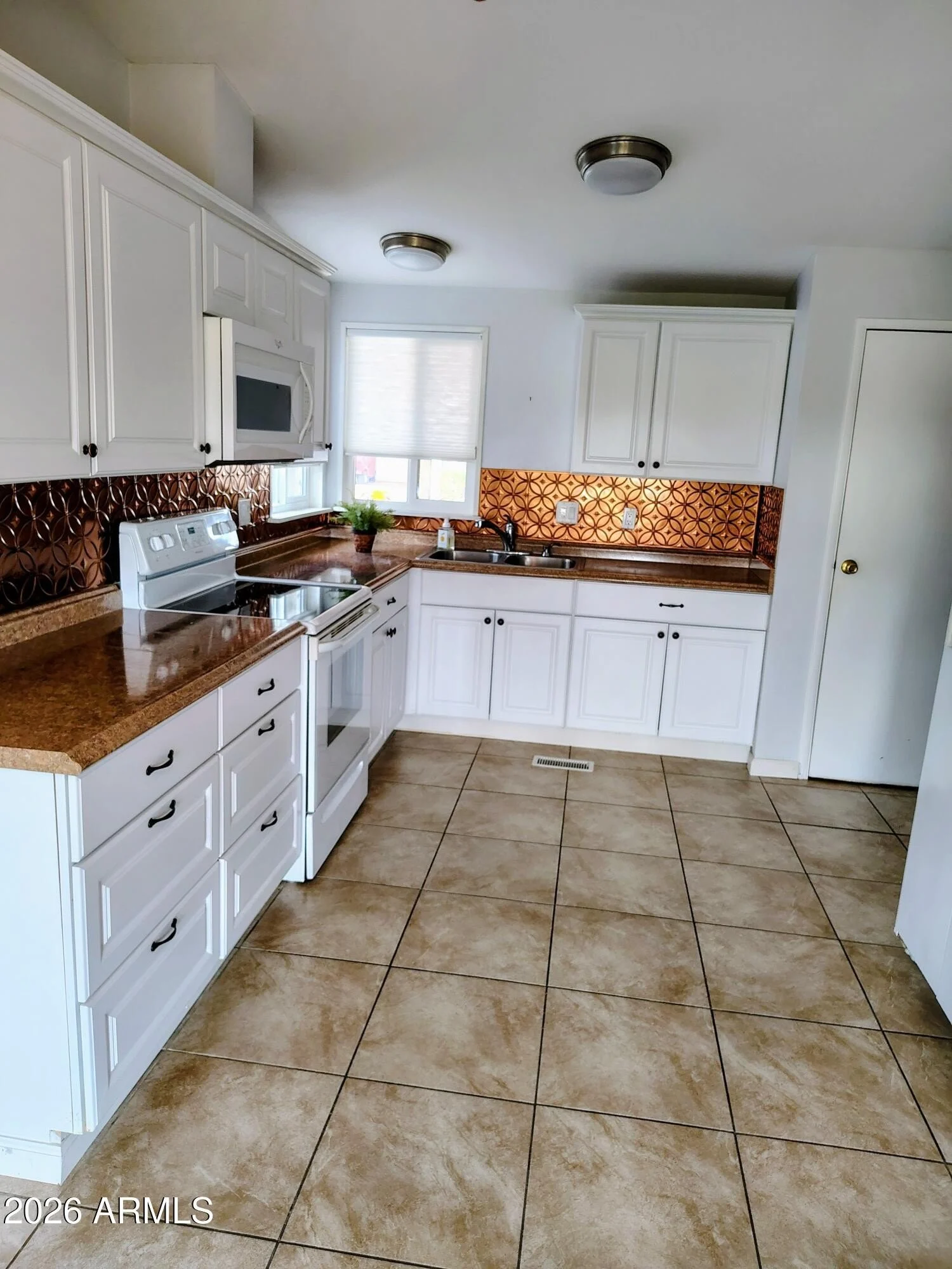 6058 S Cypress Point Dr Chandler, AZ 85249 photo 4