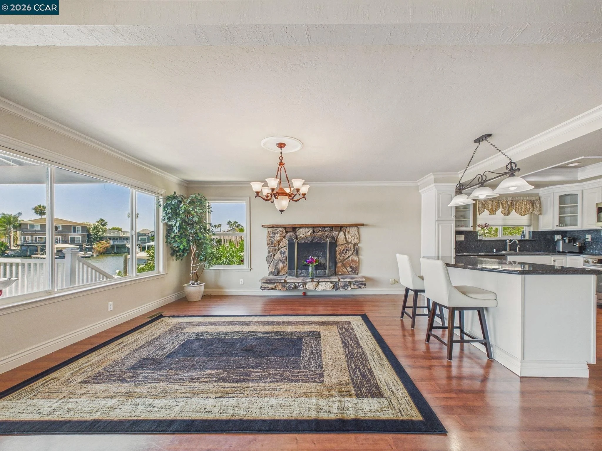 4910 Cabrillo Pt photo 3