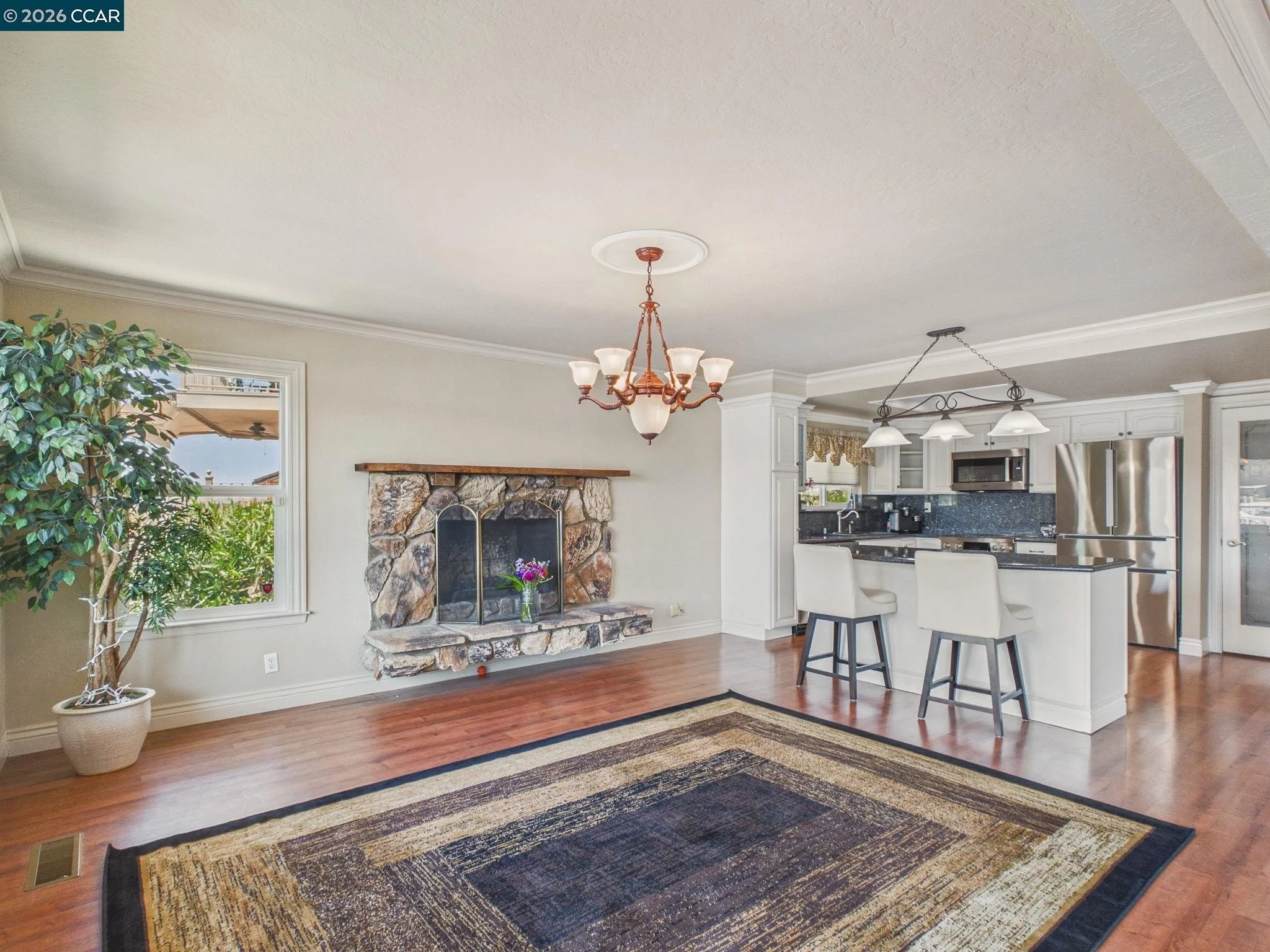 4910 Cabrillo Pt photo 4