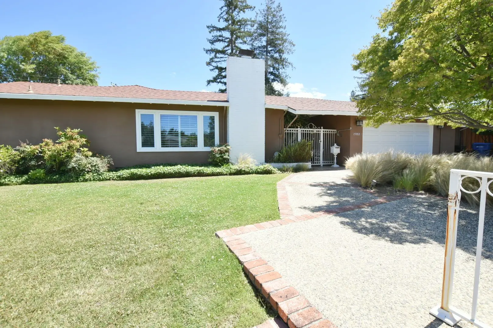 19902 Buckhaven Ln Saratoga, CA 95070 photo 2