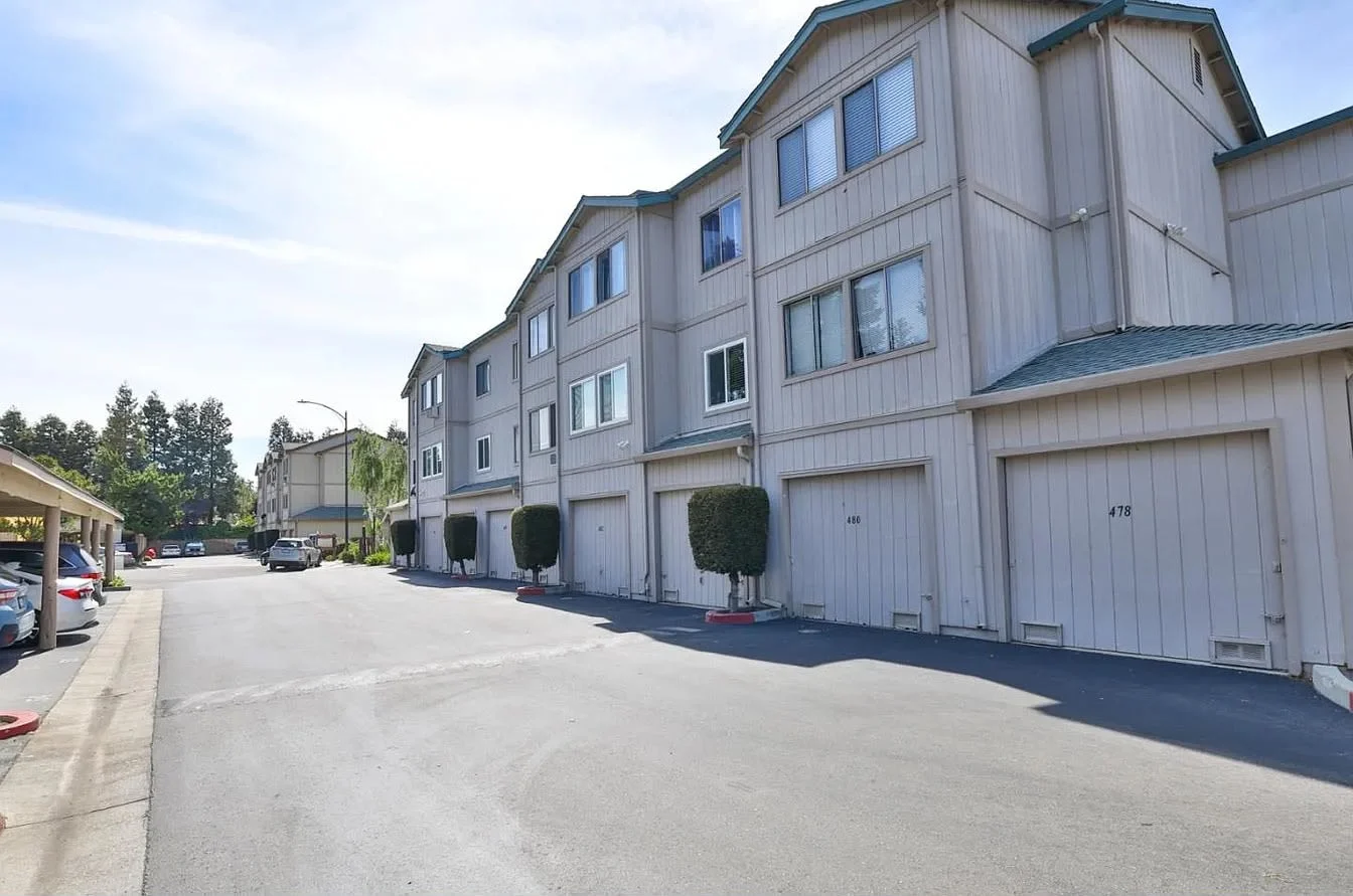 480 Coyote Creek Cir photo 5