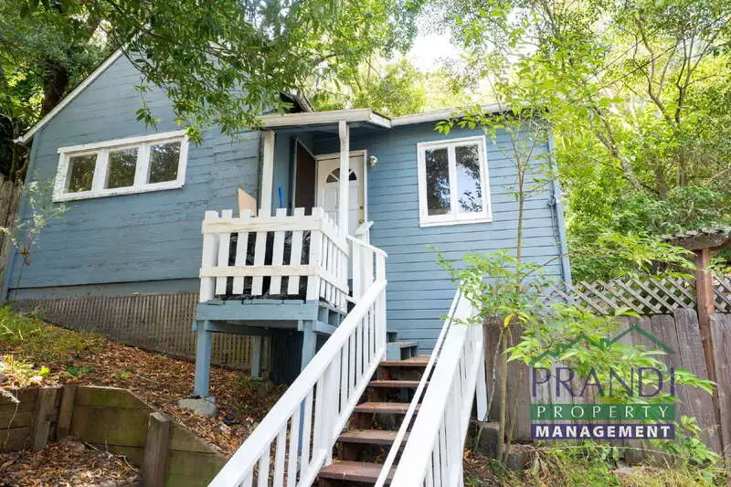 357 Forrest Ave Fairfax, CA 94930 photo 2