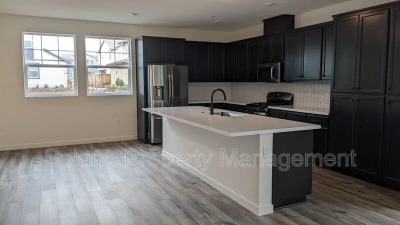 2468 Lake Club Dr Fairfield, CA 94533 photo 3