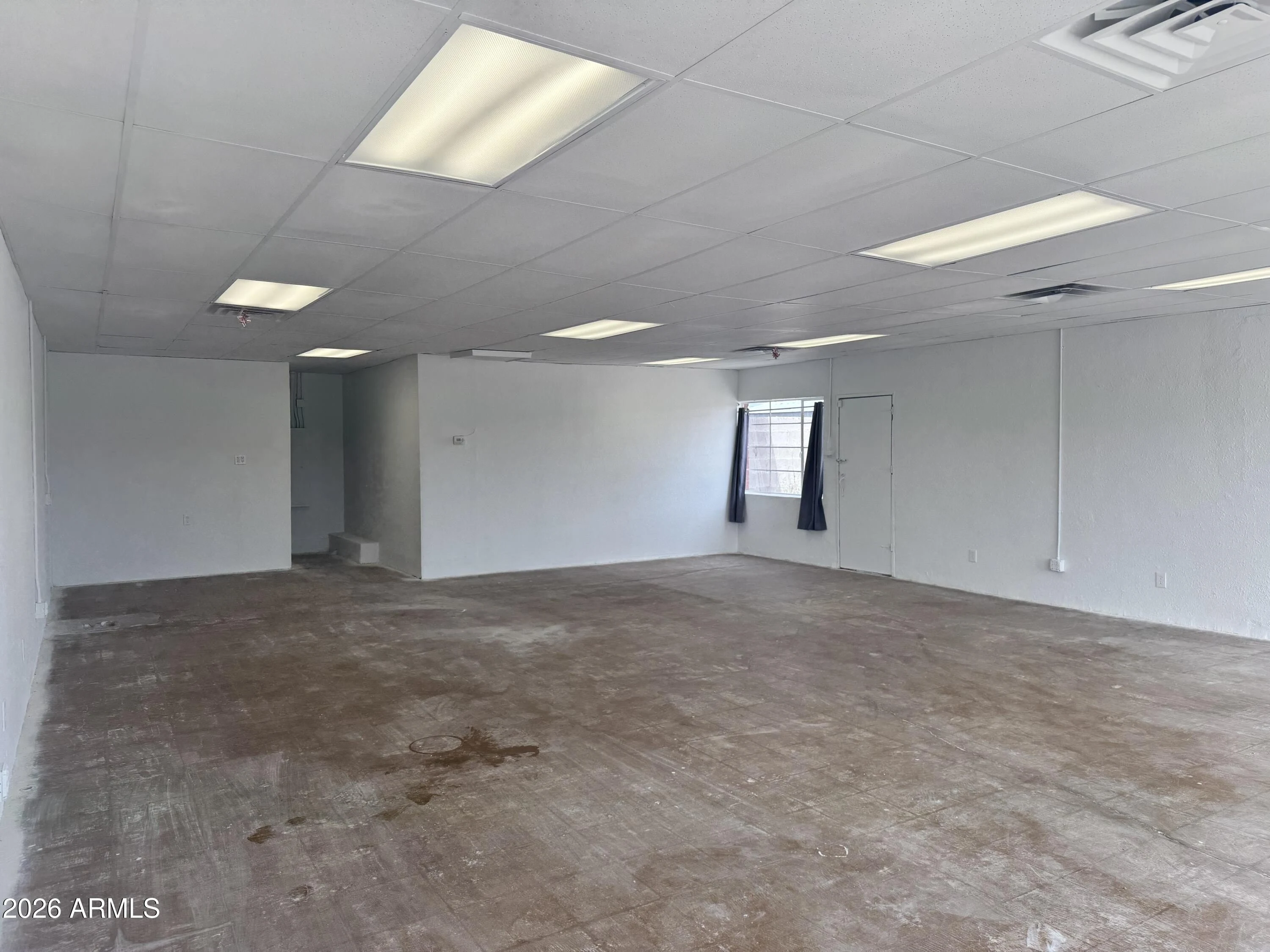 105 N DELAWARE Drive photo 4