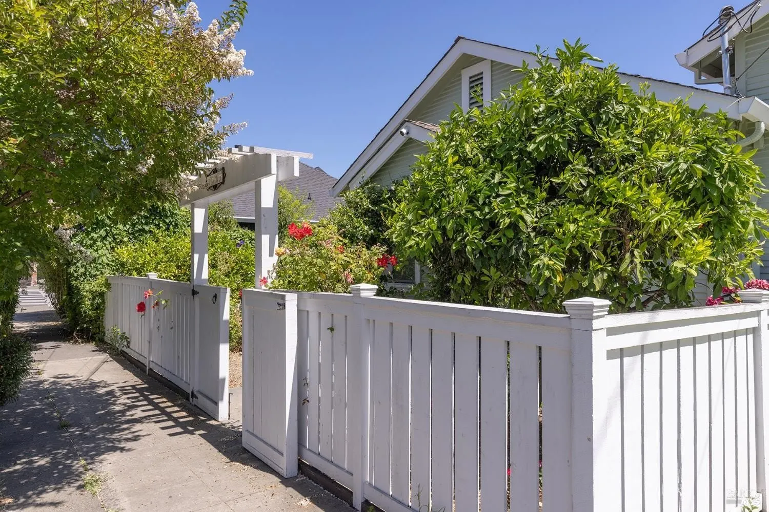 1317 C St Napa, CA 94559 photo 2