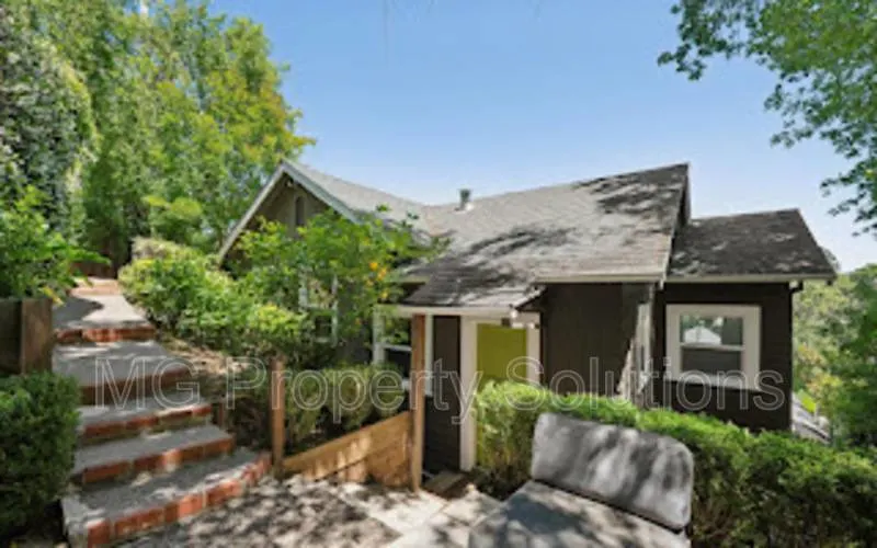 21 Humboldt Ave San Anselmo, CA 94960 photo 2