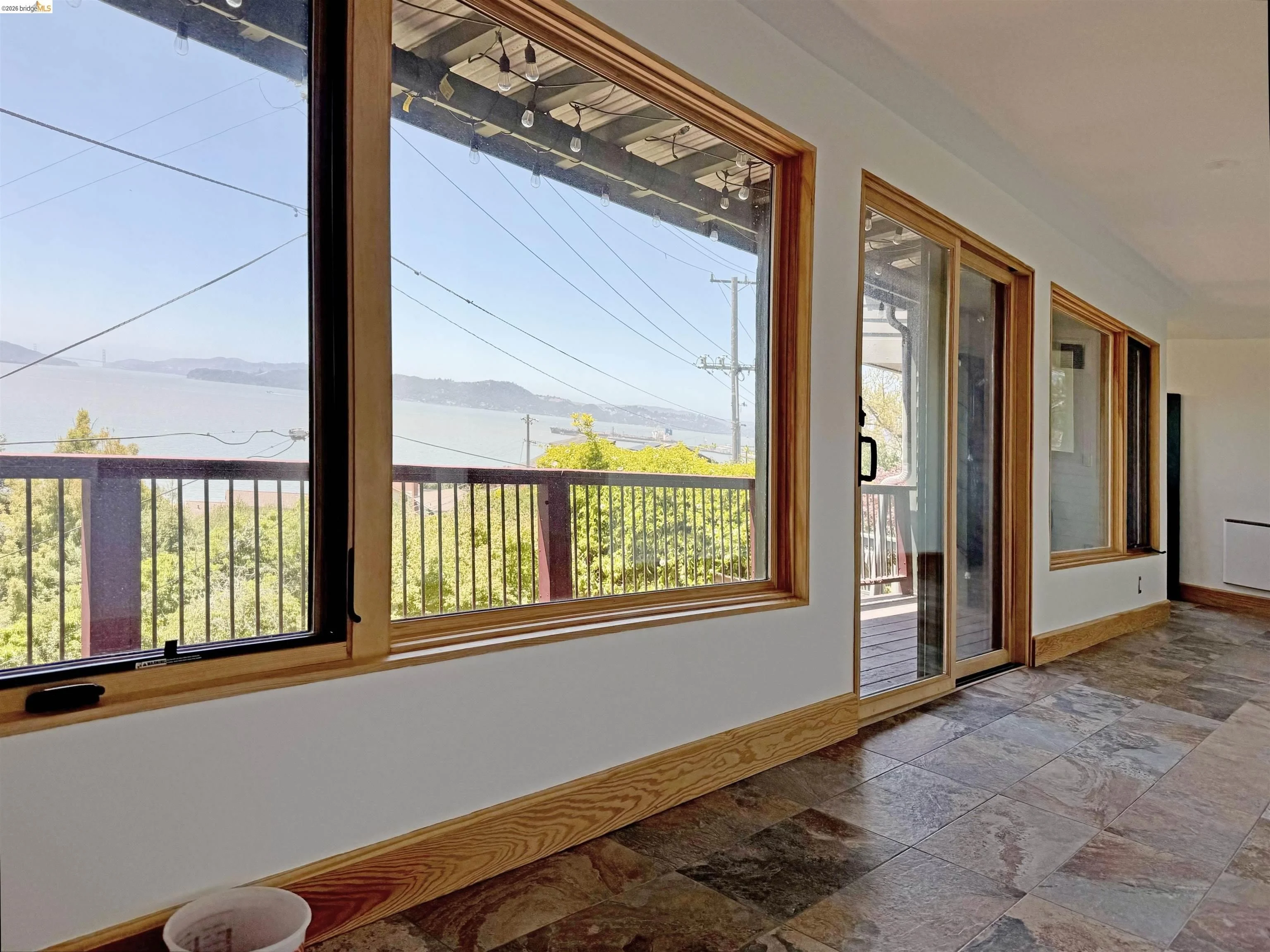 517 Golden Gate Ave Richmond, CA 94801 photo 5