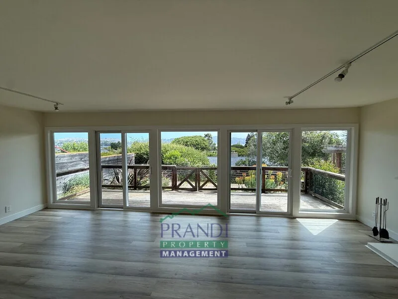 120 Buchanan Dr Sausalito, CA 94965 photo 2