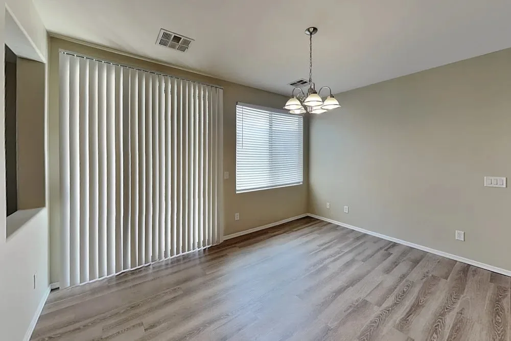 2899 S Arroyo Ln photo 3
