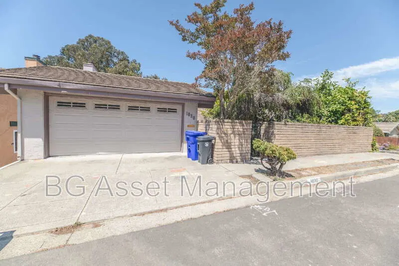 1830 Weir Dr Hayward, CA 94541 photo 2