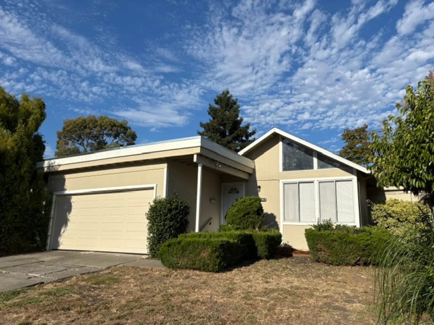 1326 Camino Coronado photo 3