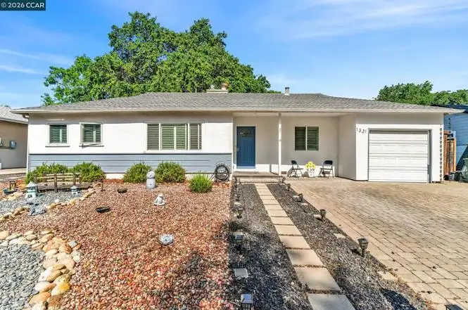 1331 Pear Dr Concord, CA 94518 photo 3