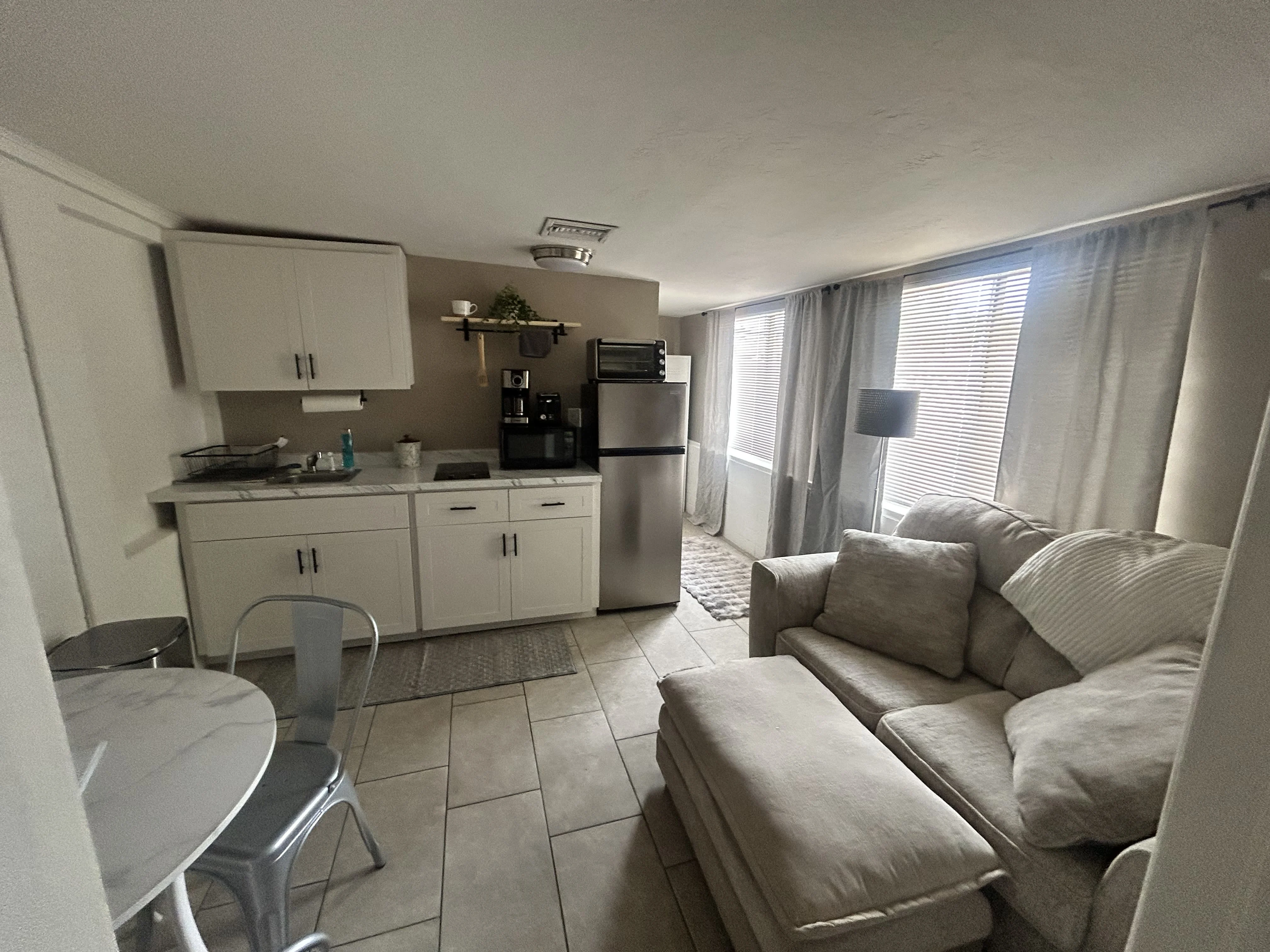 8916 North 10th Street, Unit A Rental photo 2