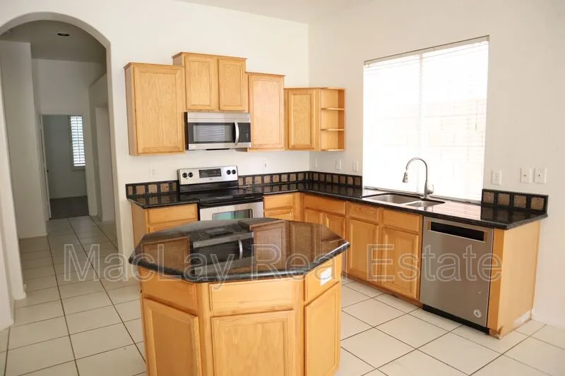 3820 S Barberry Pl Chandler, AZ 85248 photo 4